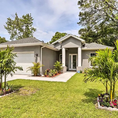 St Pete Escape With Patio And Yard 6 Mi To Beach